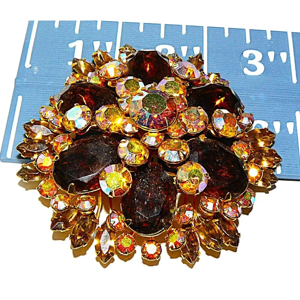Vtg Gold Tone Aurora Borealis Rhinestone Brooch Pin 3